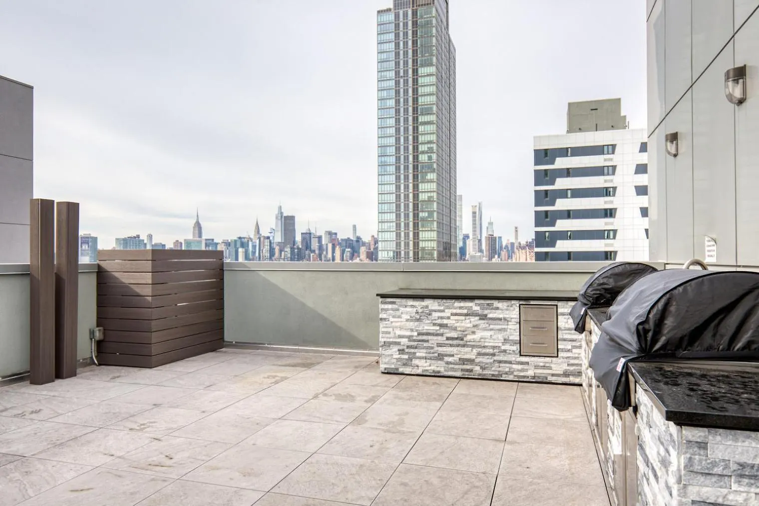 Lic 2Br W Gym Dm Elevator Private Balcony Nyc-769 Διαμέρισμα Νέα Υόρκη